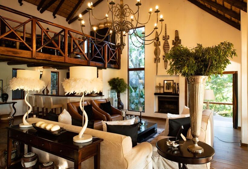 ホテル Kuname River Lodge