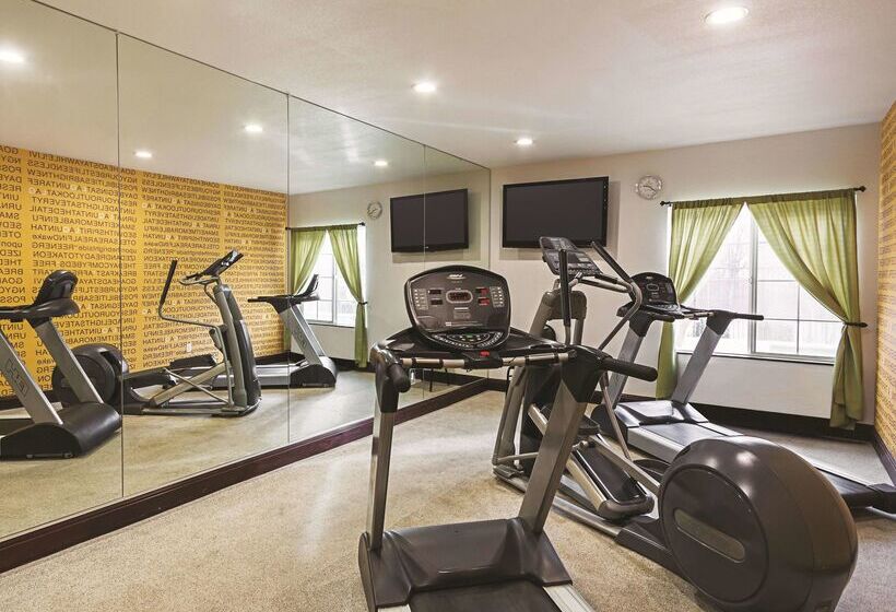 هتل La Quinta By Wyndham Fresno Northwest