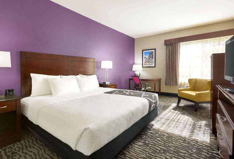 هتل La Quinta By Wyndham Fresno Northwest