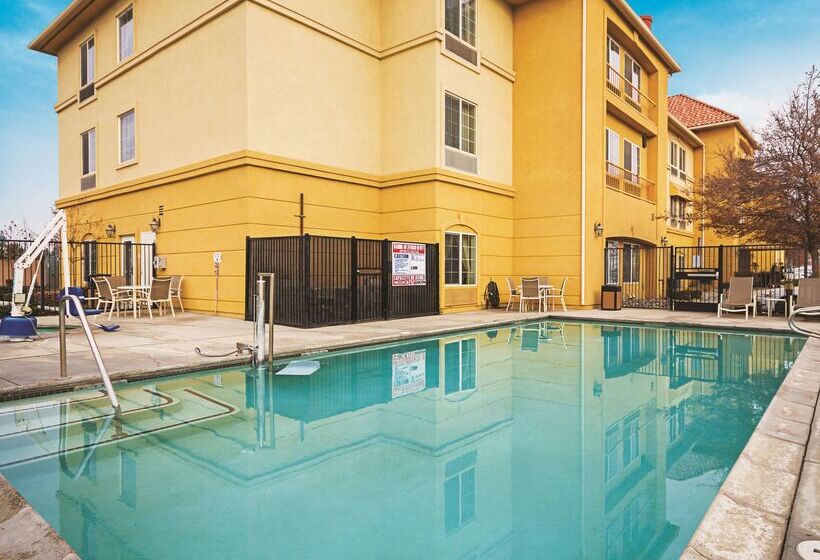 Отель La Quinta By Wyndham Fresno Northwest