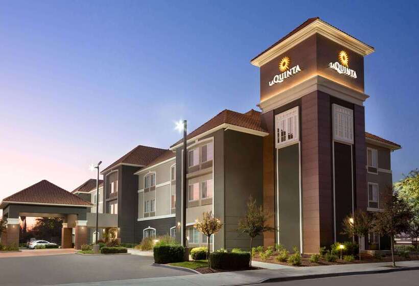 Отель La Quinta By Wyndham Fresno Northwest