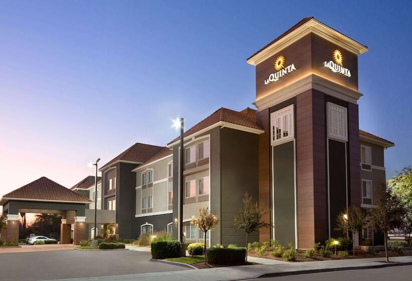 Отель La Quinta By Wyndham Fresno Northwest