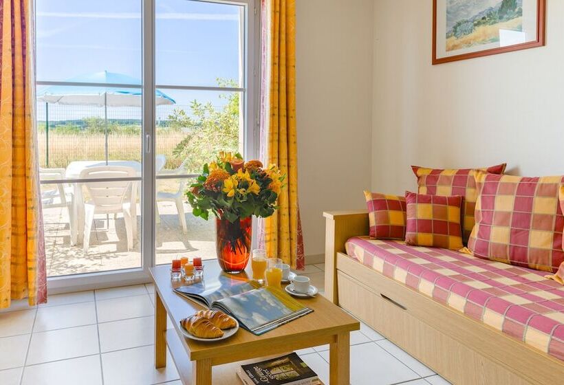 בית מלון כפרי Lagrange Vacances Les Jardins Renaissance