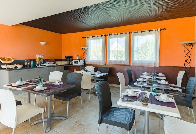 בית מלון כפרי Lagrange Vacances Les Jardins Renaissance