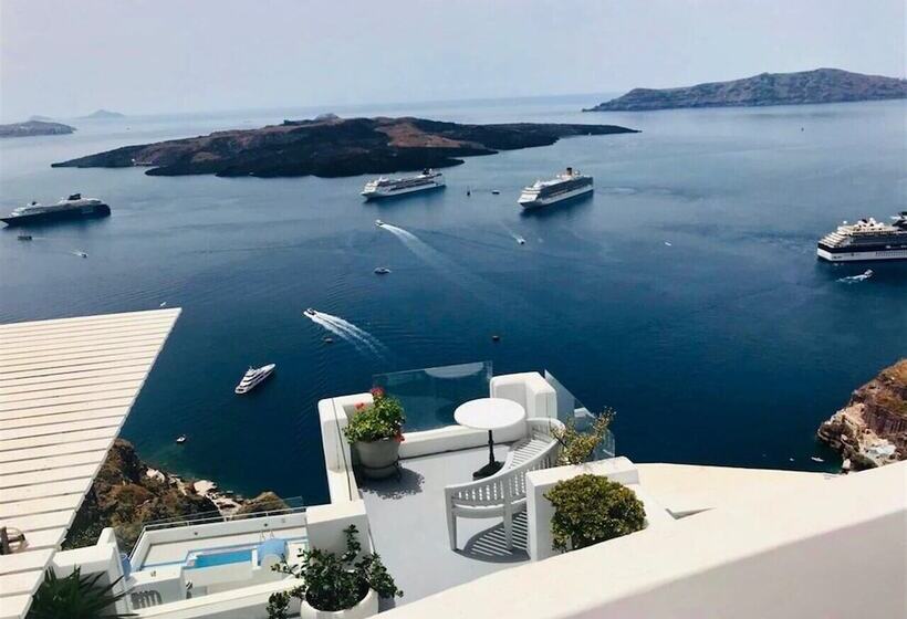 Отель Loucas On The Cliff