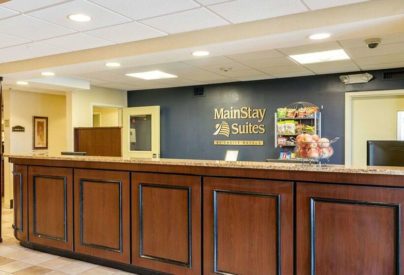 Отель Mainstay Suites Dover