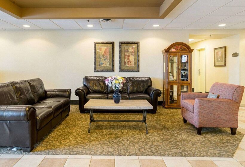 Отель Mainstay Suites Dover