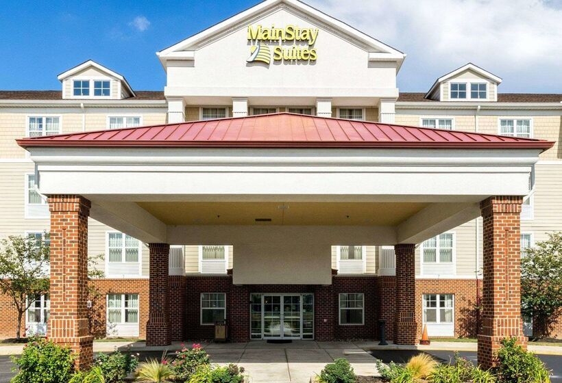 Отель Mainstay Suites Dover