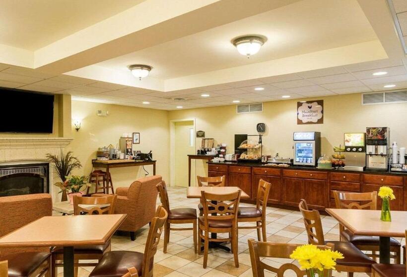 Отель Mainstay Suites Dover