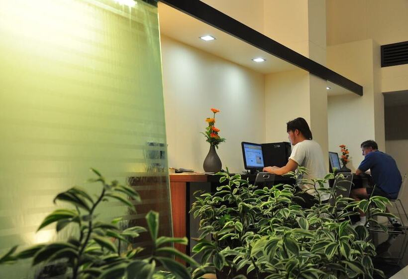 Mayflower Grande Hotel Chiang Mai