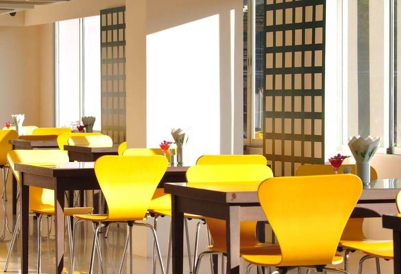 Mayflower Grande Hotel Chiang Mai