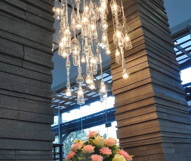 Mayflower Grande Hotel Chiang Mai