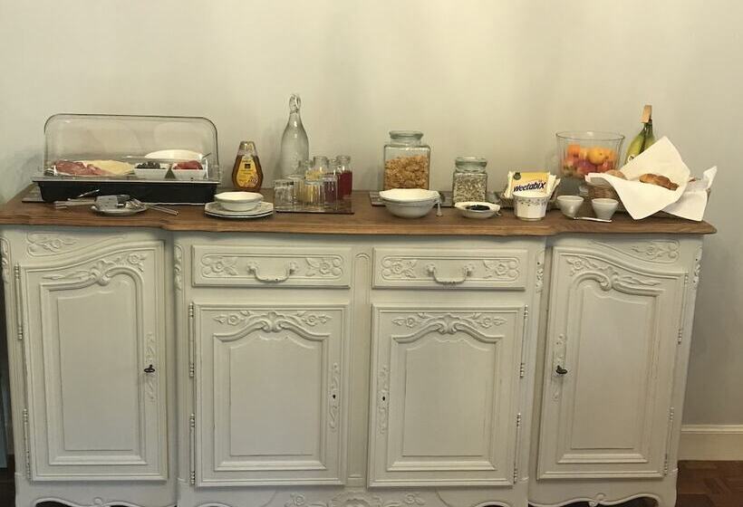 ホテル Merlindale