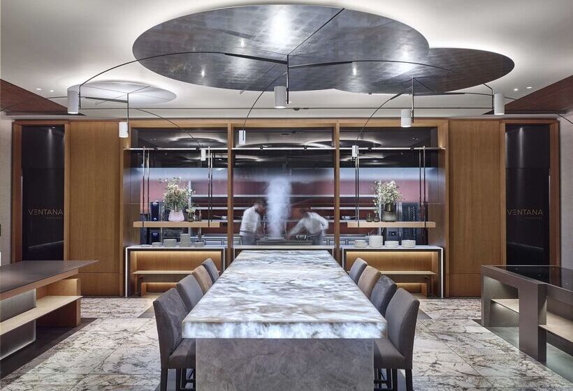 Отель NH Collection Olomouc Congress