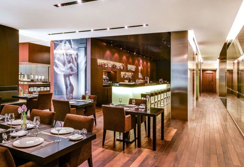 Отель NH Collection Olomouc Congress