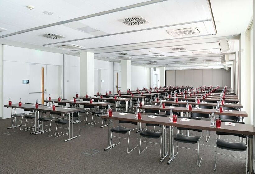 Отель NH Collection Olomouc Congress