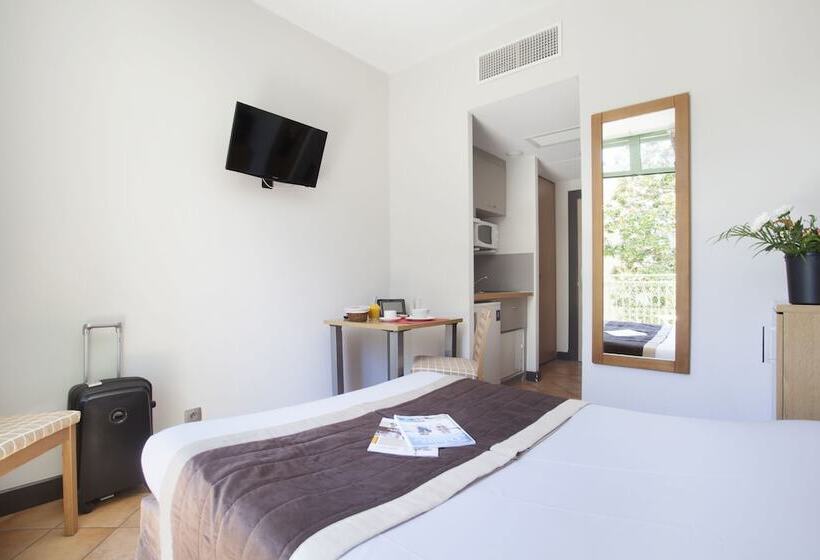 בית מלון כפרי Odalys City Nice Le Palais Rossini