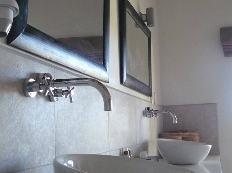 فندق Oyster Bay Lodge