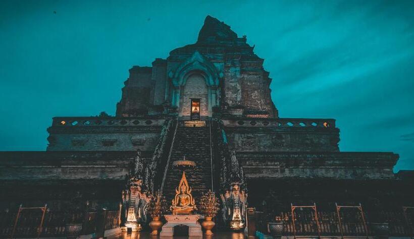 Parasol Inn Chiang Mai Old City Hotel   Sha Plus