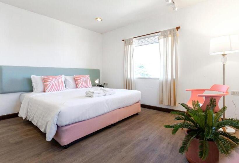 Parasol Inn Chiang Mai Old City Hotel   Sha Plus