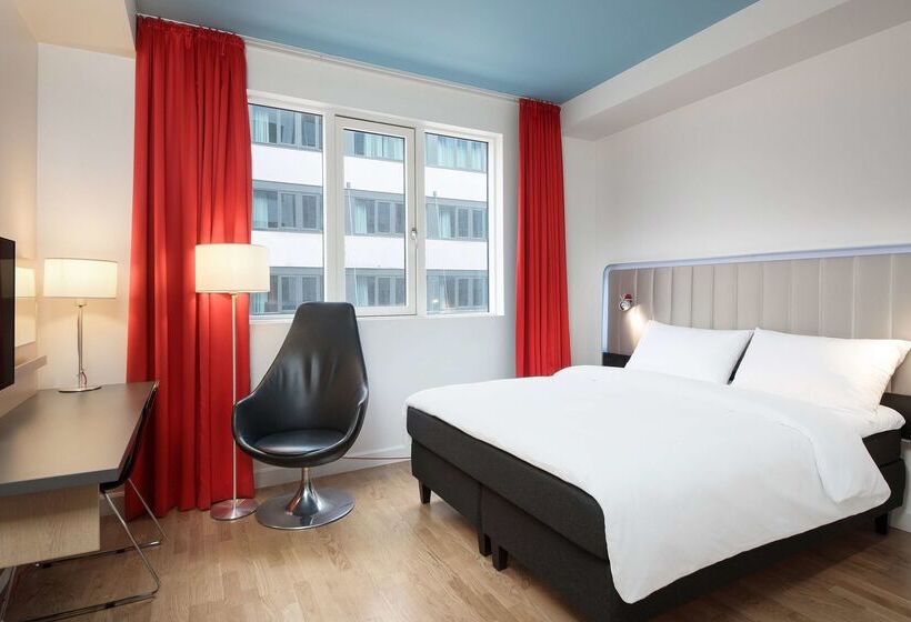 هتل Radisson Red Oslo City Centre