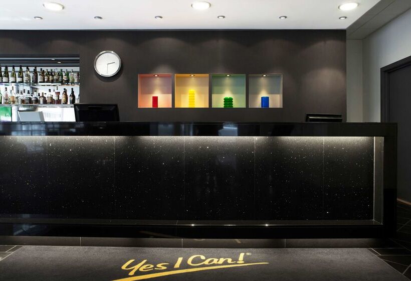 هتل Radisson Red Oslo City Centre