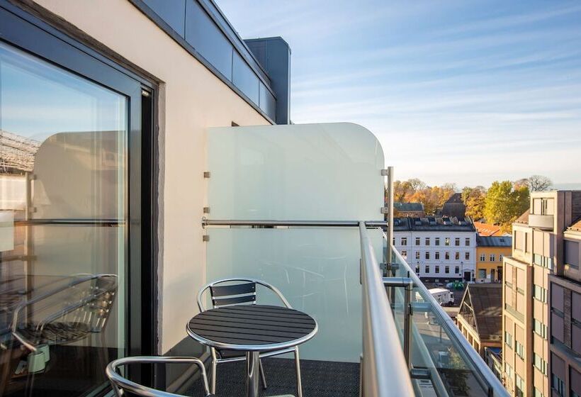 هتل Radisson Red Oslo City Centre