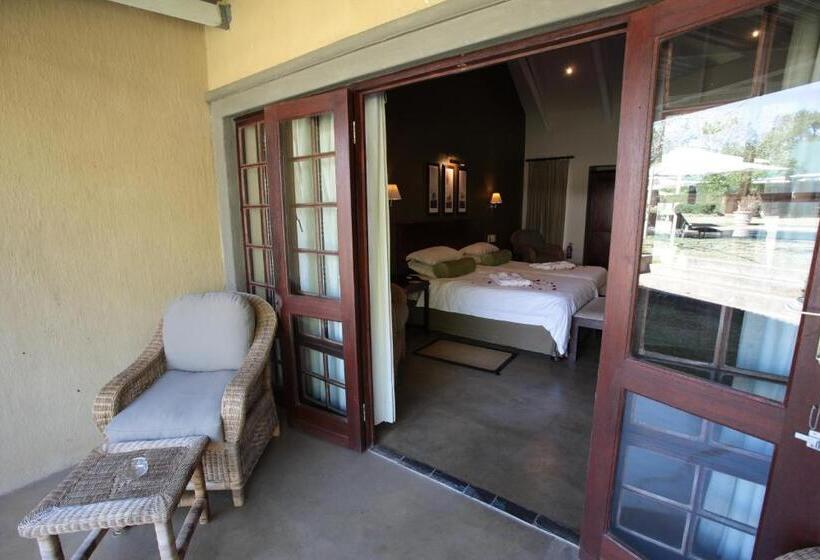 Отель Perrys Bridge Hollow Boutique