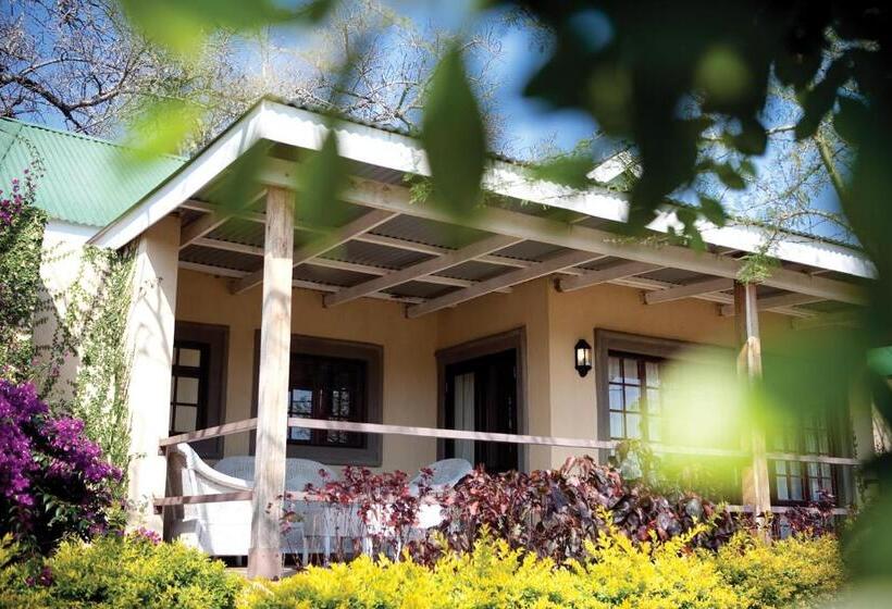 Отель Perrys Bridge Hollow Boutique