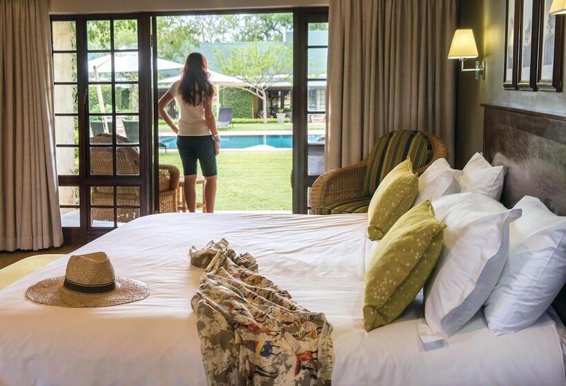 Отель Perrys Bridge Hollow Boutique