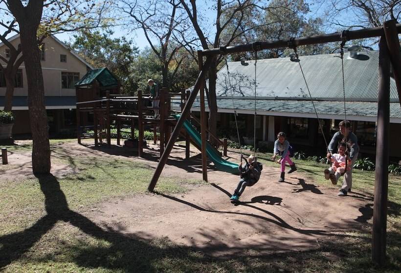 Отель Perrys Bridge Hollow Boutique