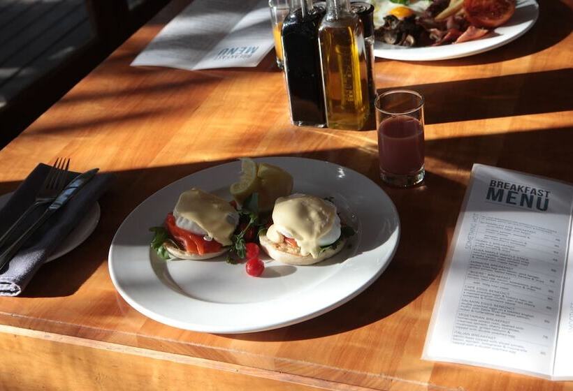 Отель Perrys Bridge Hollow Boutique