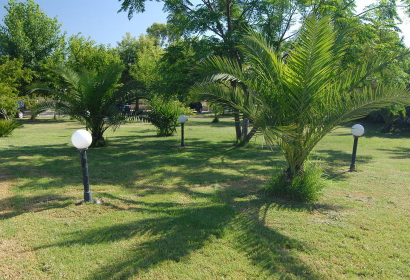 Отель Golden Beach