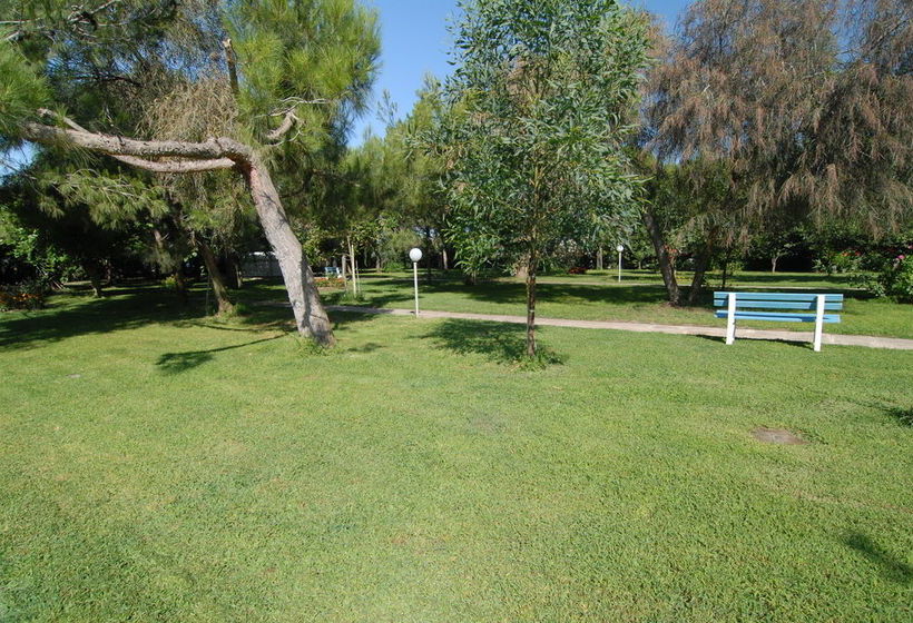 Отель Golden Beach