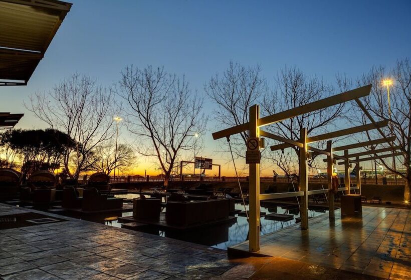 Protea Hotel By Marriott O R Tambo Airport