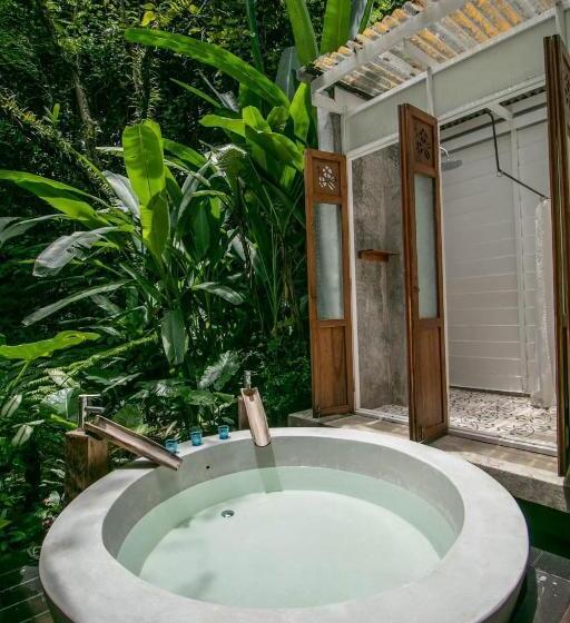 Отель Proud Phu Fah Maerim Resort