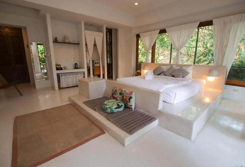 Отель Proud Phu Fah Maerim Resort