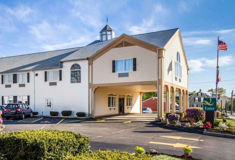 호텔 Quality Inn & Suites