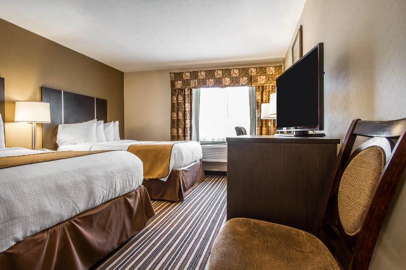 호텔 Quality Inn & Suites