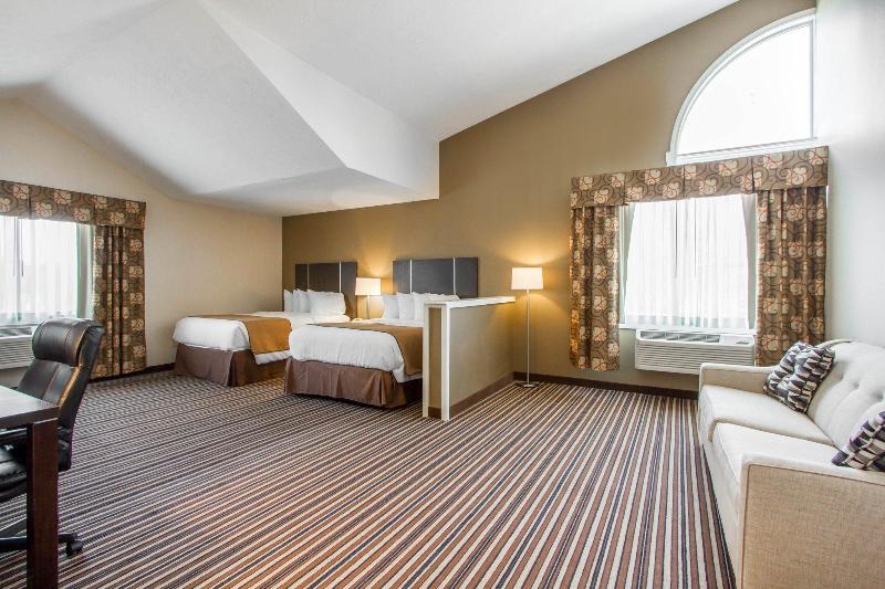 호텔 Quality Inn & Suites