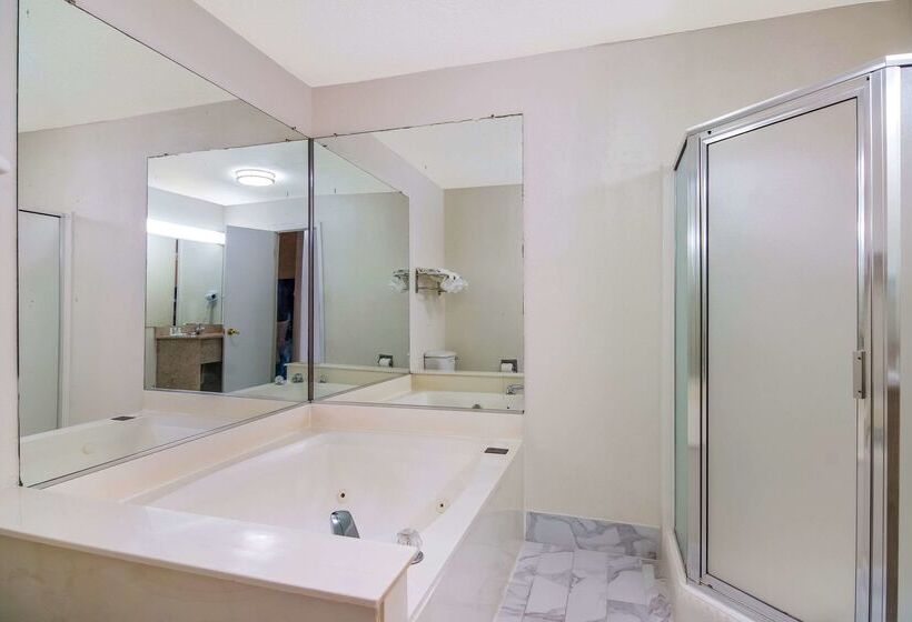 בית מלון כפרי Quality Inn