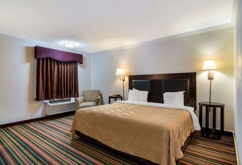 בית מלון כפרי Quality Inn