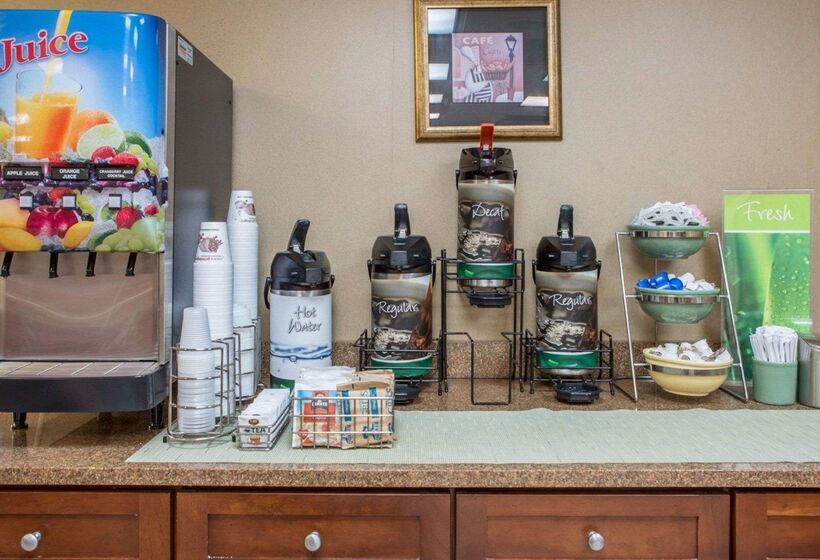 هتل Quality Inn Merchants Drive