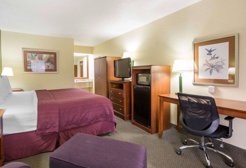 هتل Quality Inn Merchants Drive