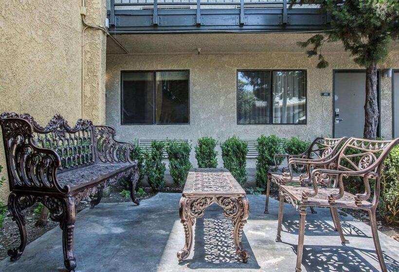 Отель Quality Inn Ontario Airport Convention Center