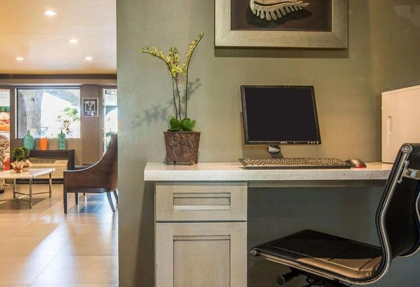 Отель Quality Inn Ontario Airport Convention Center