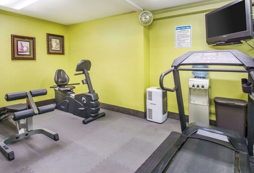 Отель Quality Inn Prattville I65