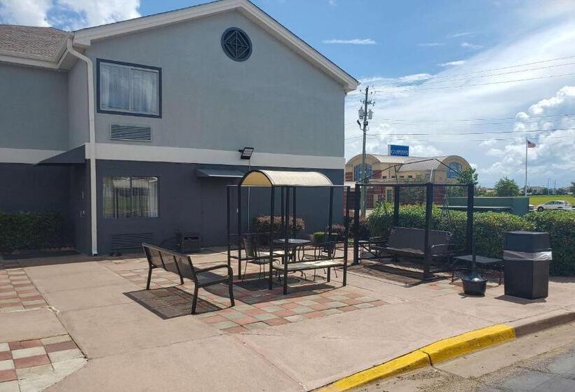 Отель Quality Inn Prattville I65