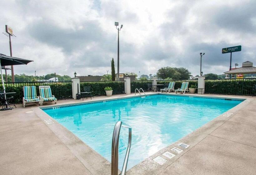 Отель Quality Inn Prattville I65