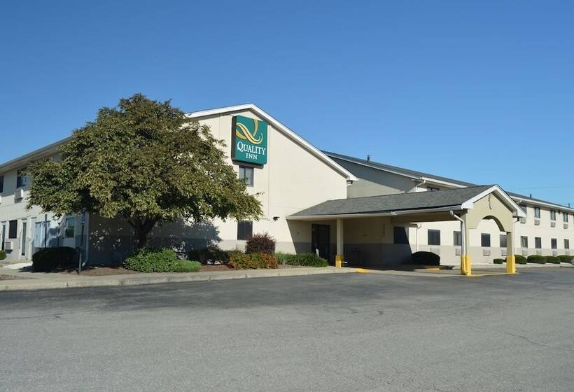 בית מלון כפרי Quality Inn South